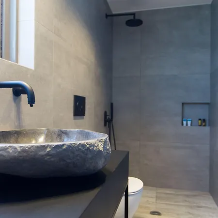 Anthemion And Нафплион