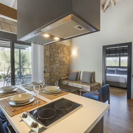 Отель Anthemion And 3*