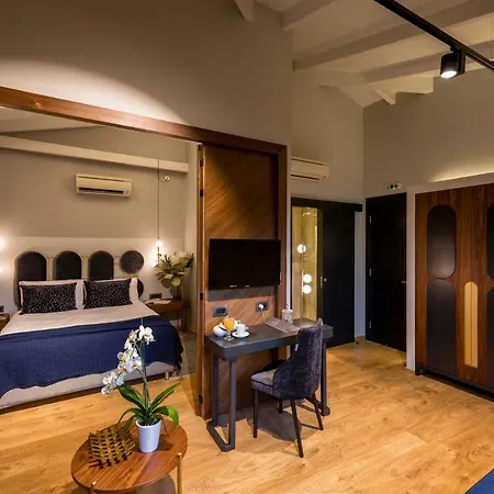Otel Anthemion And 3*