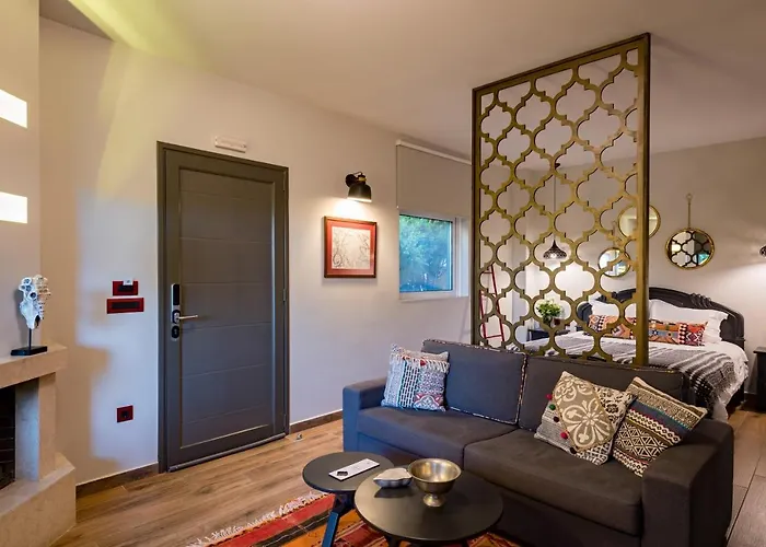 Anthemion And Nauplia